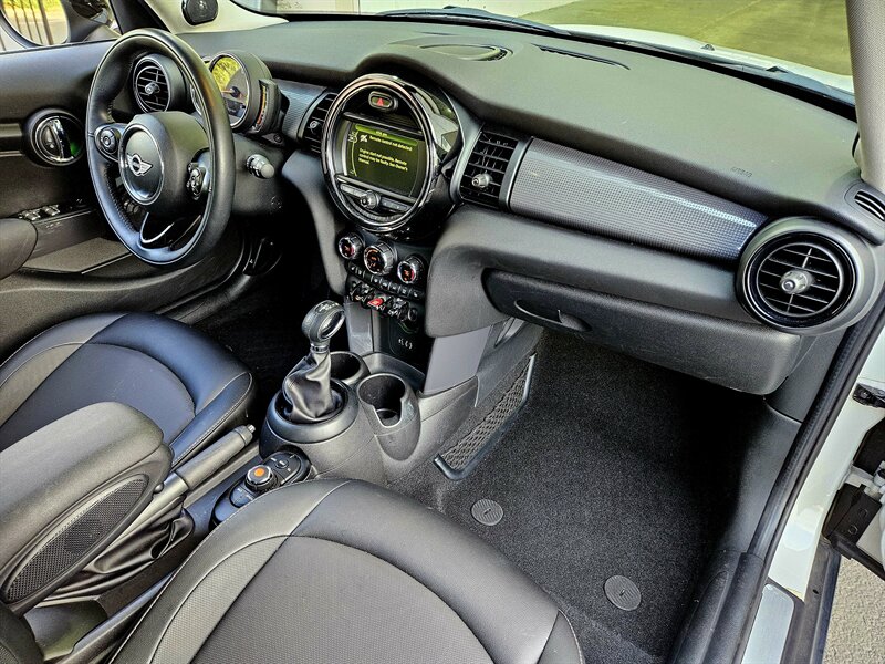 2018 MINI Hardtop 4 Door Cooper  