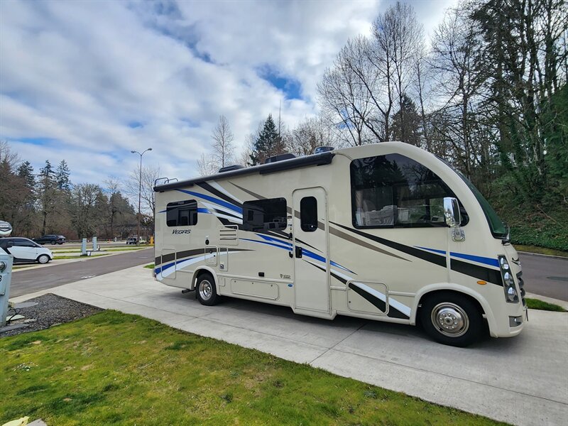 2021 Thor Vegas E-350 SD   - Photo 2 - Hillsboro, OR 97124