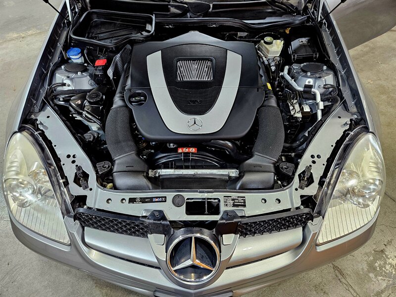 2010 Mercedes-Benz SLK SLK 300   - Photo 48 - Hillsboro, OR 97124