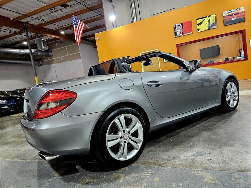 2010 Mercedes-Benz SLK SLK 300   - Photo 10 - Hillsboro, OR 97124