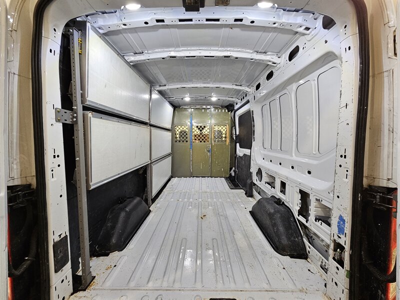 2019 Ford Transit 250   - Photo 16 - Hillsboro, OR 97124