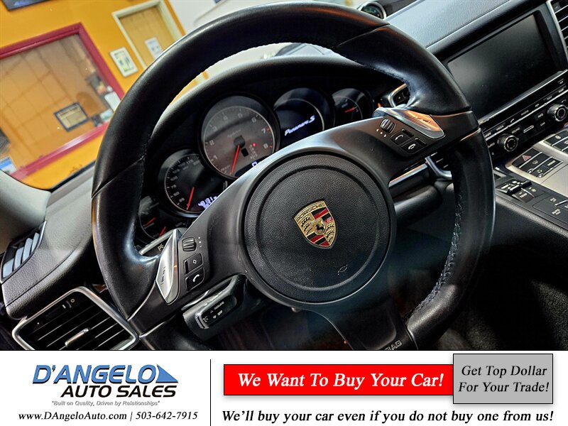 2013 Porsche Panamera S Hybrid photo