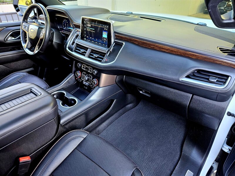 2022 Chevrolet Suburban High Country  