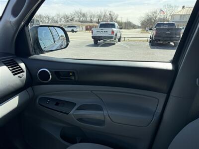 2012 Toyota Tacoma PreRunner V6 - Photo 14 - Nocona, TX 76255