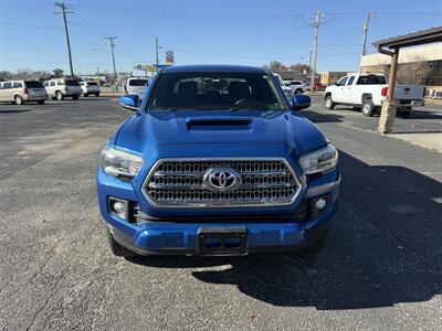 2017 Toyota Tacoma TRD Sport   - Photo 8 - Nocona, TX 76255