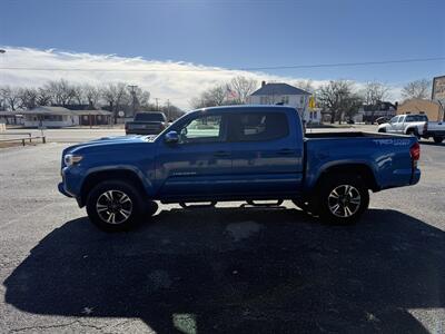 2017 Toyota Tacoma TRD Sport   - Photo 6 - Nocona, TX 76255