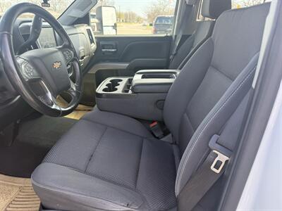 2019 Chevrolet Silverado 2500 LT Z71 - Photo 9 - Nocona, TX 76255