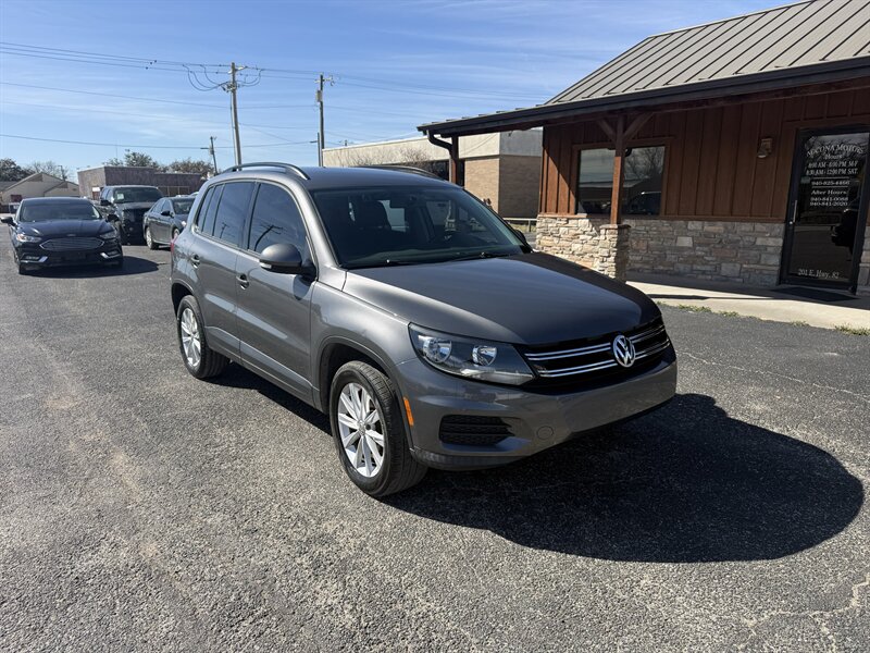 2017 Volkswagen Tiguan 2.0T Limited S  