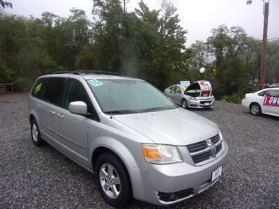 2010 Dodge Grand Caravan SXT  4-Door Mini-Van - Photo 6 - Tamaqua, PA 18252