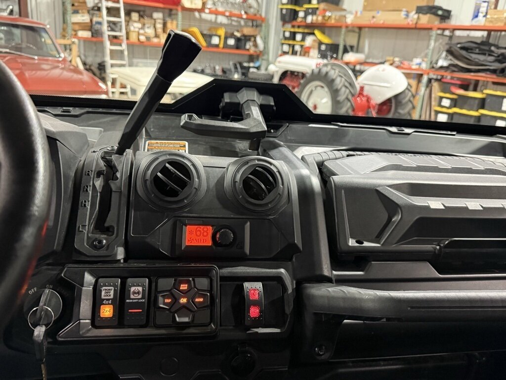 2025 CAN AM Defender MAX Limited HD10 - Photo 14 - Martin, TN 38237