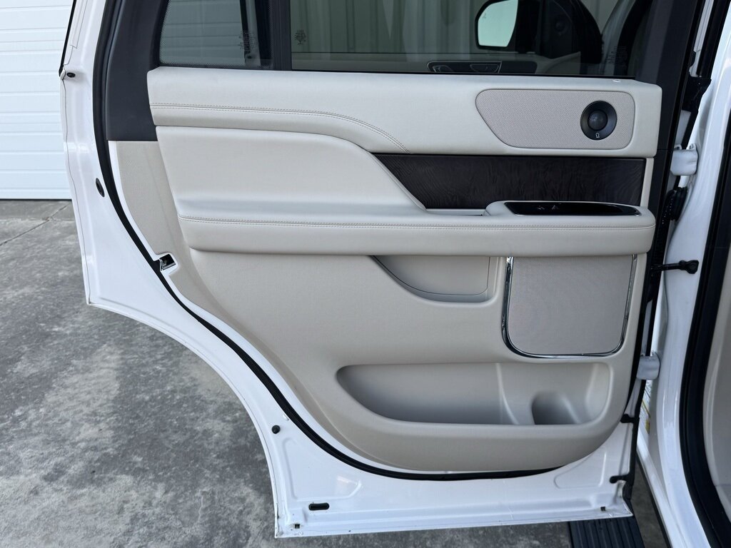 2018 Lincoln Navigator Reserve - Photo 78 - Martin, TN 38237