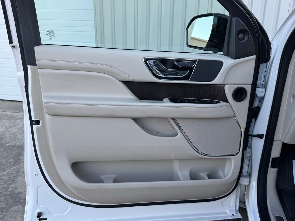 2018 Lincoln Navigator Reserve - Photo 35 - Martin, TN 38237