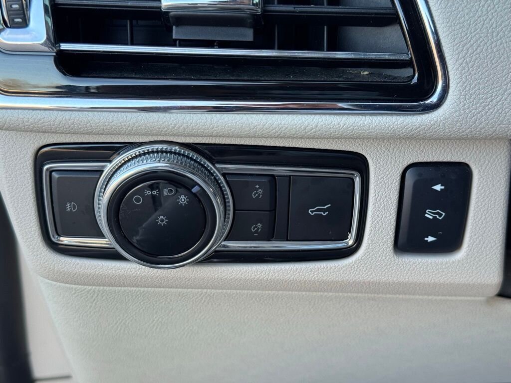 2018 Lincoln Navigator Reserve - Photo 33 - Martin, TN 38237