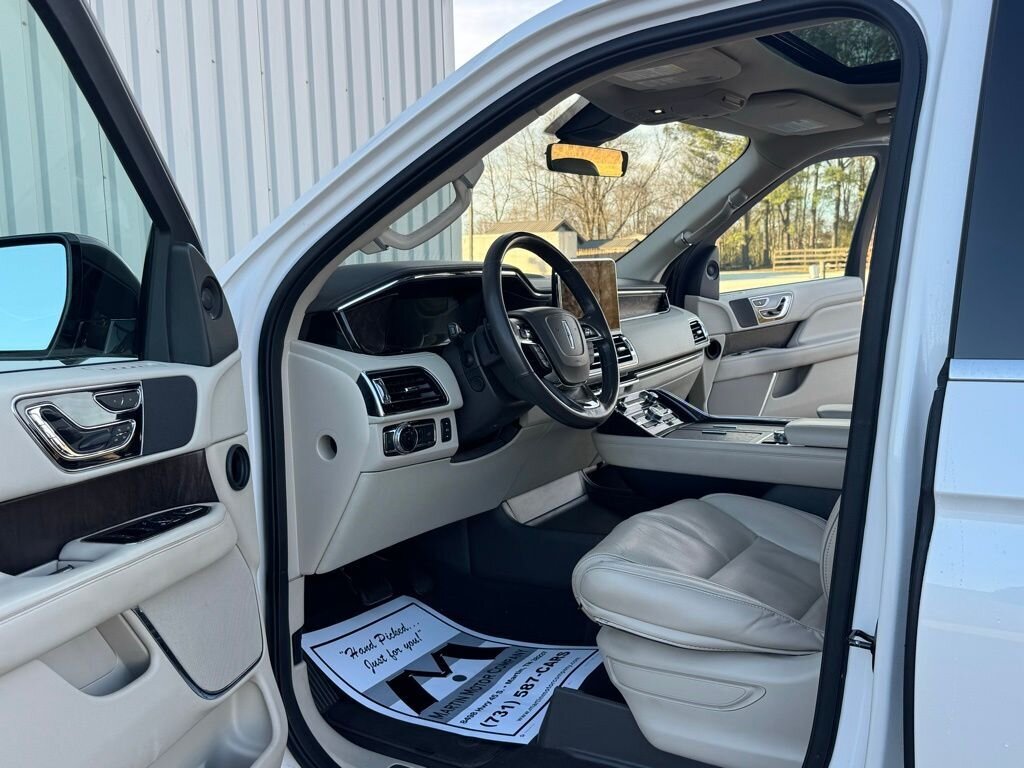 2018 Lincoln Navigator Reserve - Photo 22 - Martin, TN 38237