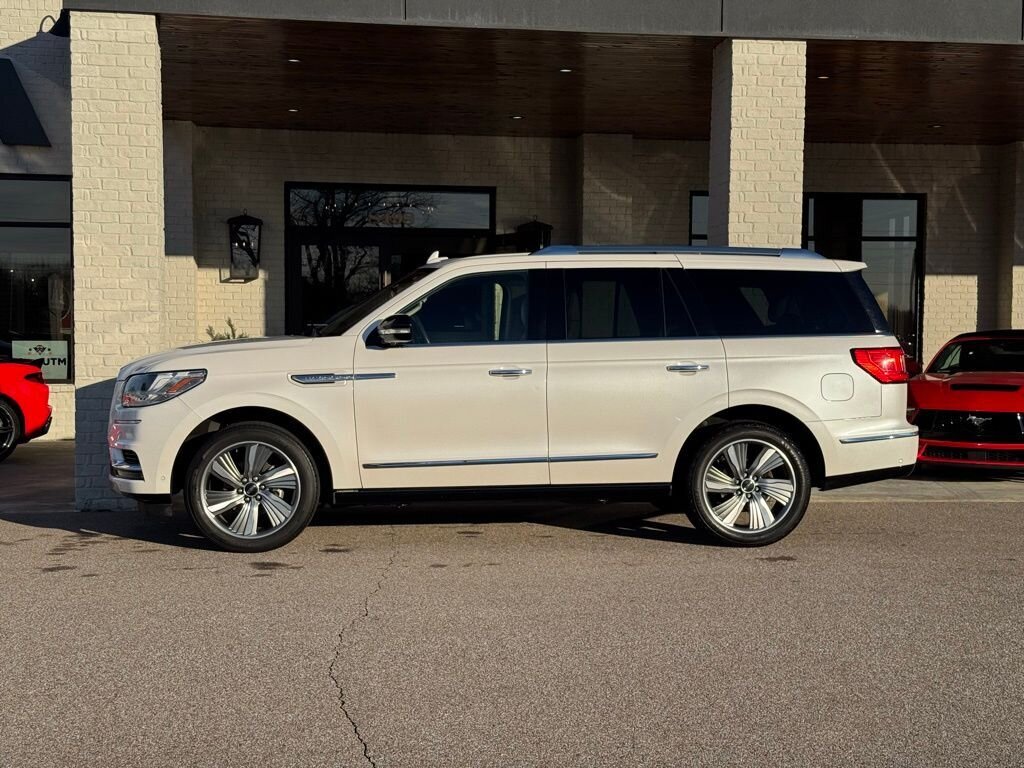2018 Lincoln Navigator Reserve - Photo 6 - Martin, TN 38237