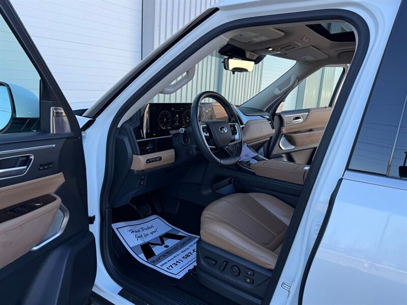 2025 INFINITI QX80 SENSORY  