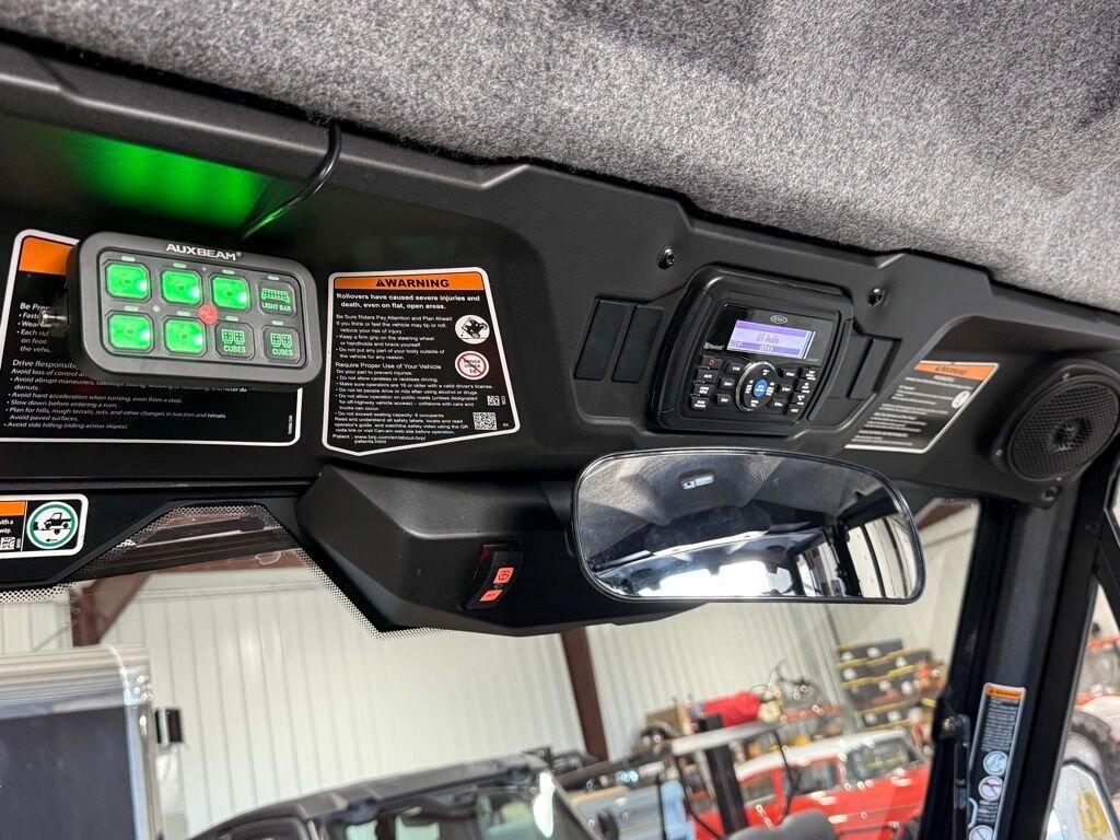 2023 Can-Am Defender MAX HD10 LIMITED - Photo 16 - Martin, TN 38237