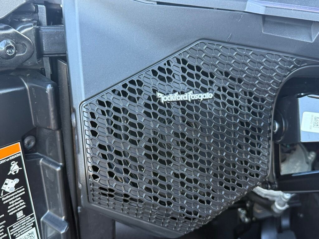 2024 Polaris RZR XP 1000 Ultimate   - Photo 11 - Martin, TN 38237