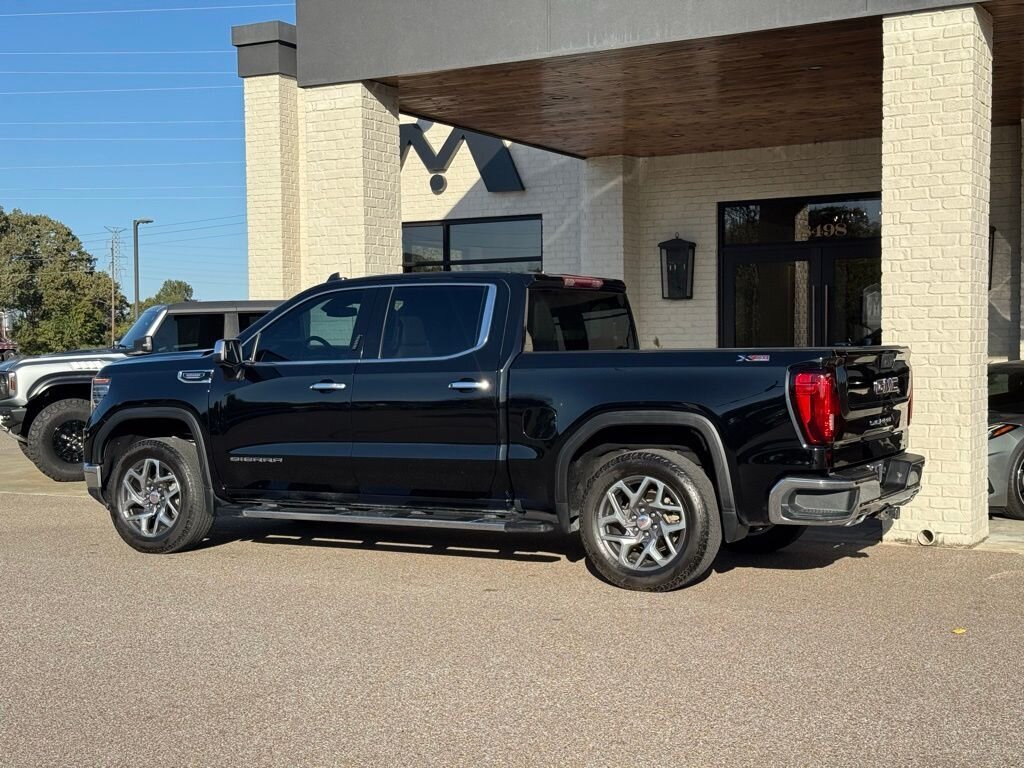 2023 GMC Sierra 1500 SLT   - Photo 9 - Martin, TN 38237