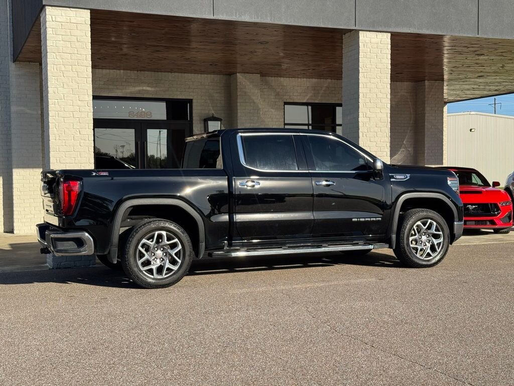 2023 GMC Sierra 1500 SLT   - Photo 15 - Martin, TN 38237