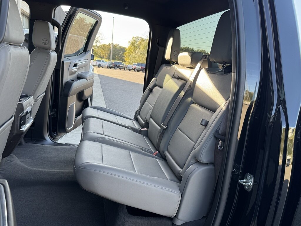 2023 GMC Sierra 1500 SLT   - Photo 79 - Martin, TN 38237