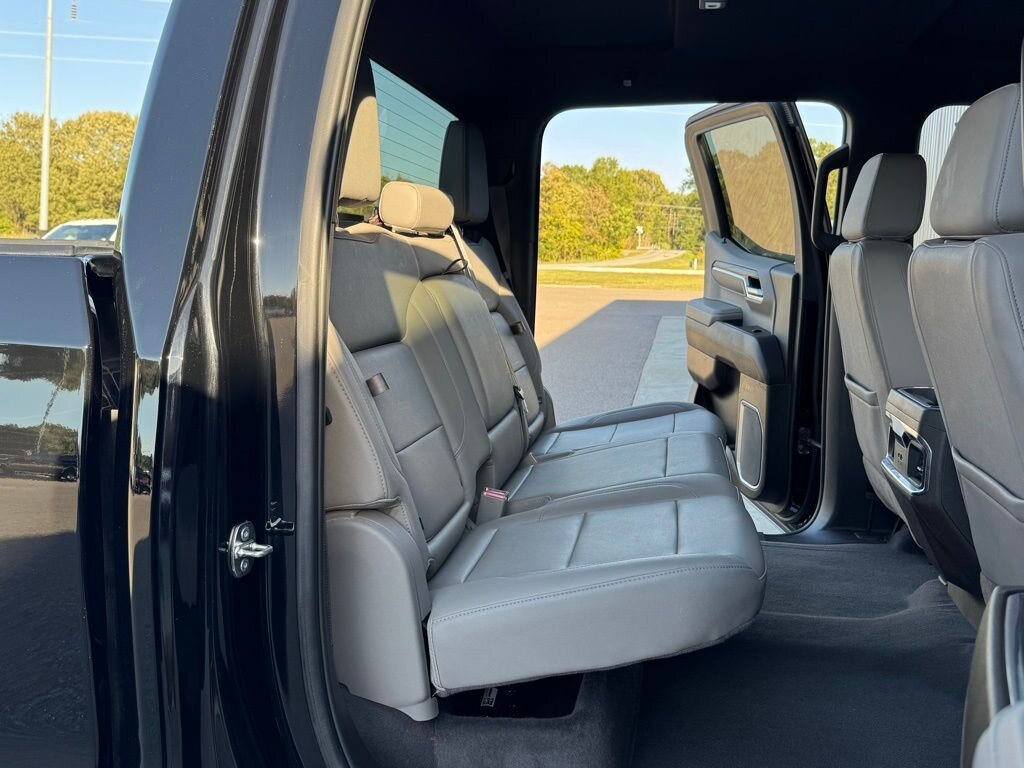 2023 GMC Sierra 1500 SLT   - Photo 42 - Martin, TN 38237