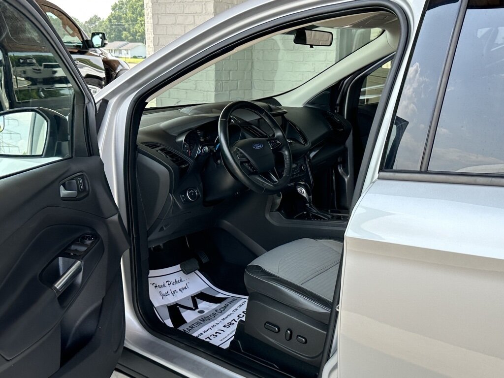 2019 Ford Escape SE   - Photo 20 - Martin, TN 38237