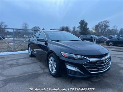 2022 Chevrolet Malibu LT   - Photo 2 - Clio, MI 48420