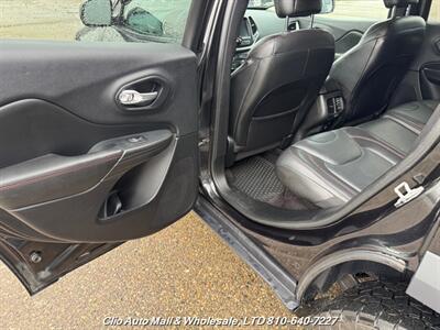 2016 Jeep Cherokee Trailhawk   - Photo 19 - Clio, MI 48420