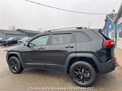 2016 Jeep Cherokee Trailhawk   - Photo 3 - Clio, MI 48420