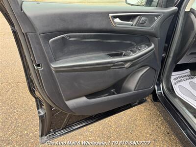 2020 Ford Edge Titanium   - Photo 10 - Clio, MI 48420