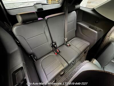 2019 Chevrolet Traverse LT Leather   - Photo 32 - Clio, MI 48420