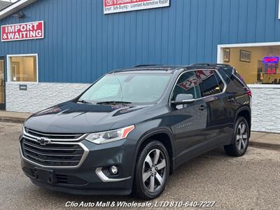 2019 Chevrolet Traverse LT Leather   - Photo 2 - Clio, MI 48420