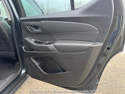2019 Chevrolet Traverse LT Leather   - Photo 28 - Clio, MI 48420