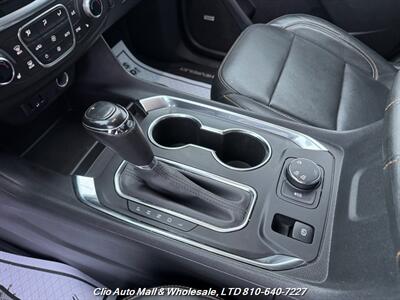 2019 Chevrolet Traverse LT Leather   - Photo 12 - Clio, MI 48420