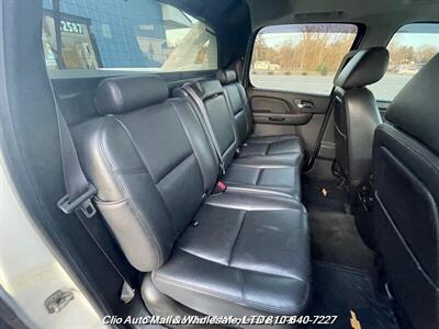 2013 Chevrolet Avalanche LTZ  Black Diamond - Photo 34 - Clio, MI 48420