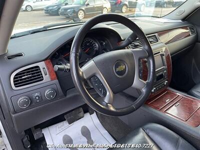 2013 Chevrolet Avalanche LTZ  Black Diamond - Photo 17 - Clio, MI 48420