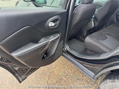 2019 Jeep Cherokee Sport 4WD   - Photo 17 - Clio, MI 48420