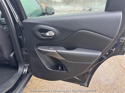 2019 Jeep Cherokee Sport 4WD   - Photo 23 - Clio, MI 48420