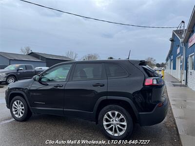 2019 Jeep Cherokee Sport 4WD   - Photo 3 - Clio, MI 48420