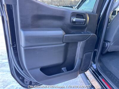 2019 Chevrolet Silverado 1500 Custom Trail Boss   - Photo 13 - Clio, MI 48420