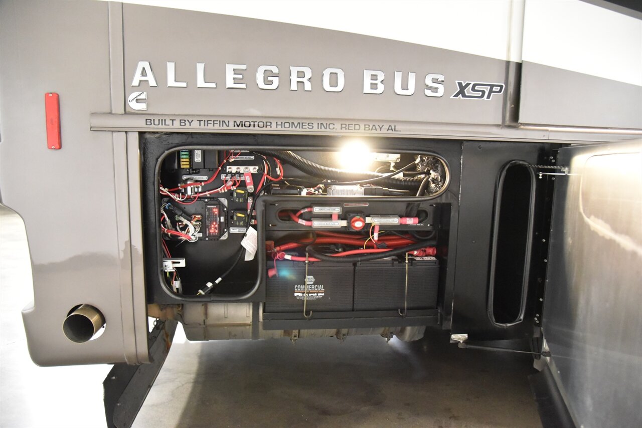 2022 Tiffin Allegro Bus 45opp   - Photo 38 - Orange, CA 92867