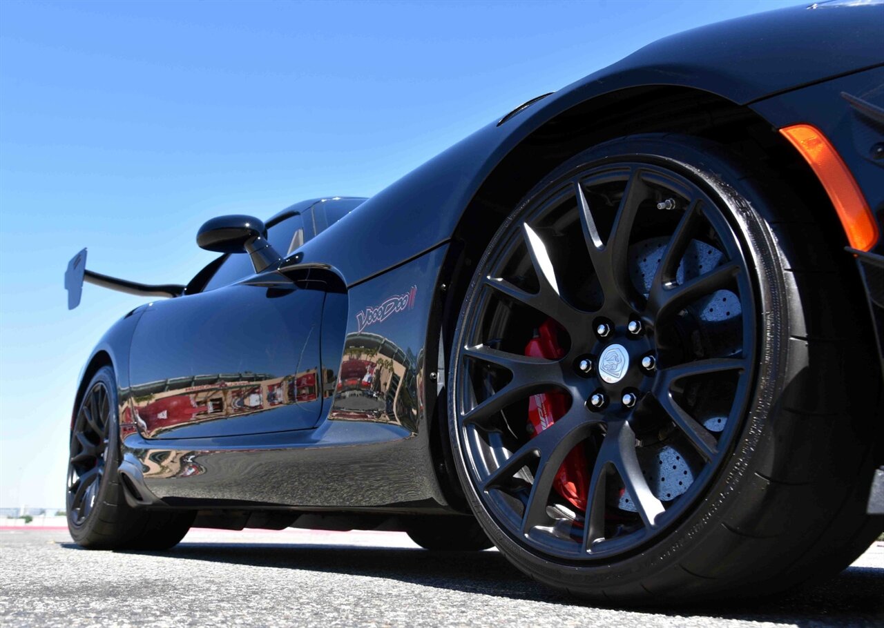 2017 Dodge Viper VOODOO 11   - Photo 9 - Orange, CA 92867