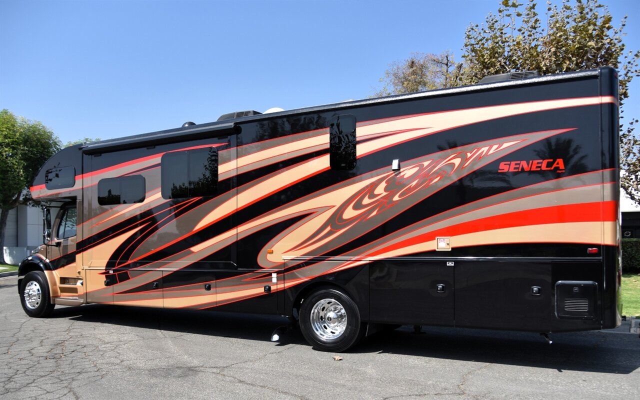 2018 Jayco Seneca 37FS   - Photo 13 - Orange, CA 92867