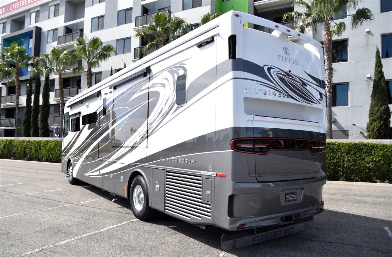 2023 Tiffin Allegro Bus 40ip   - Photo 11 - Orange, CA 92867