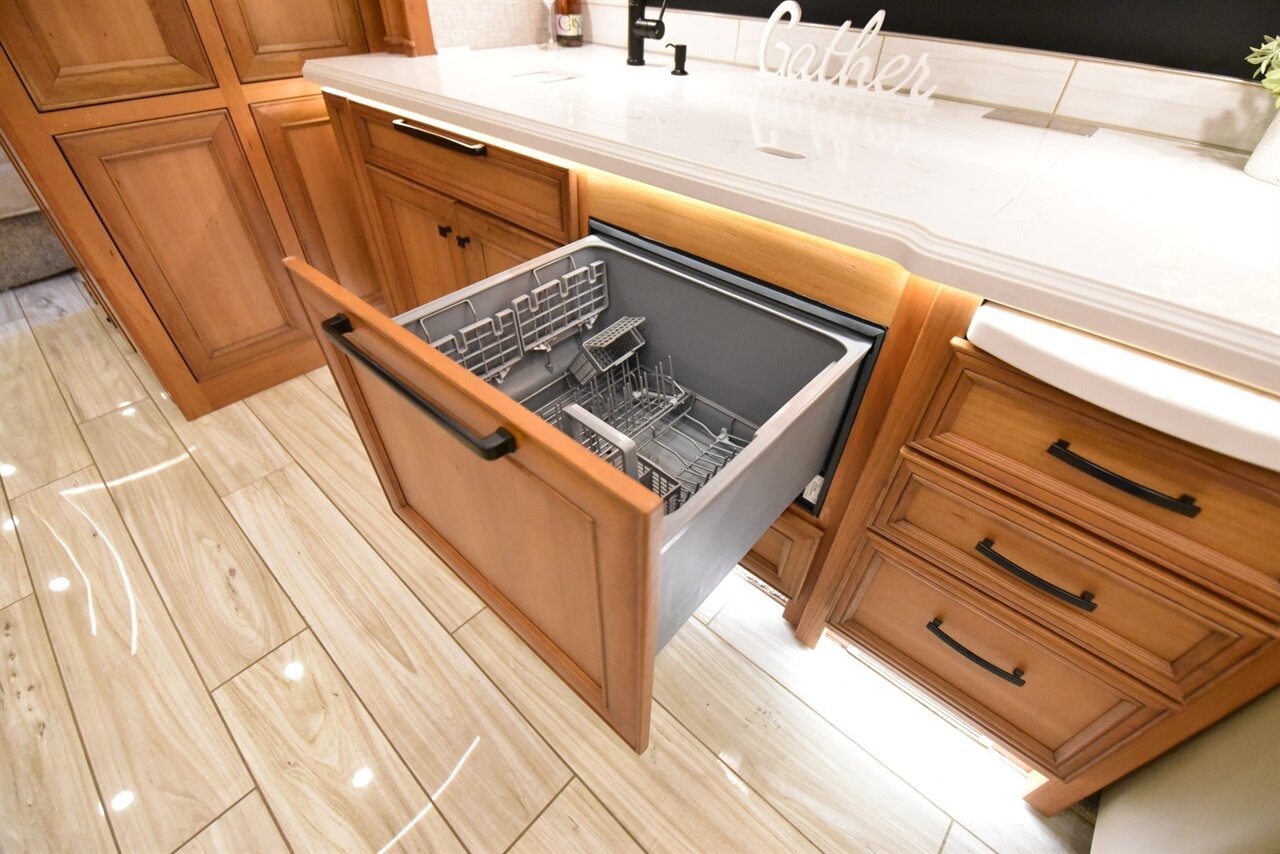 2023 Tiffin Allegro Bus 40ip   - Photo 53 - Orange, CA 92867