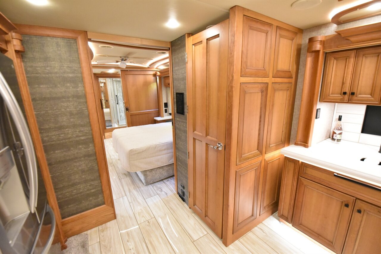 2023 Tiffin Allegro Bus 40ip   - Photo 59 - Orange, CA 92867