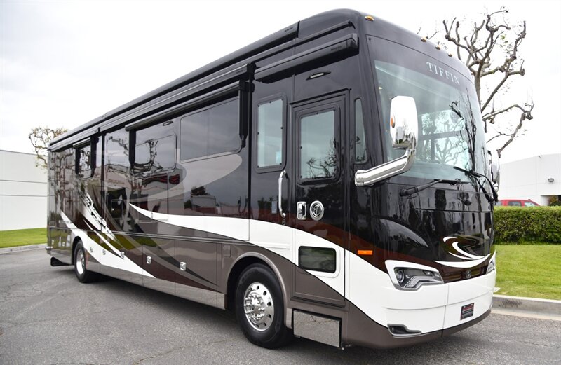 2021 Tiffin Allegro Bus 40IP   - Photo 3 - Orange, CA 92867
