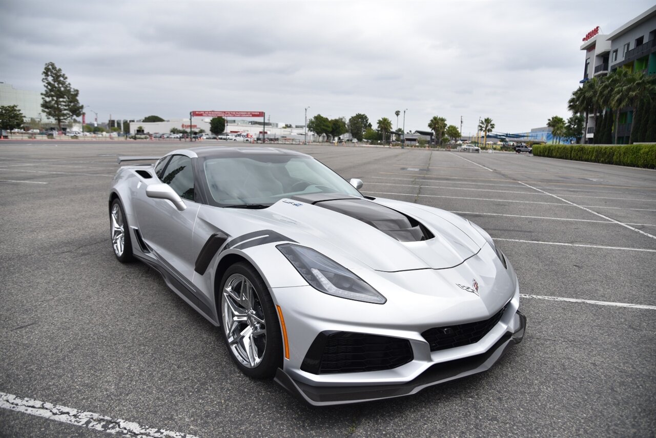 2019 Chevrolet Corvette ZR1   - Photo 7 - Orange, CA 92867