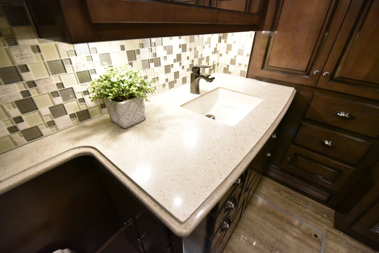 2021 Newmar Dutch Star 4020   - Photo 75 - Orange, CA 92867